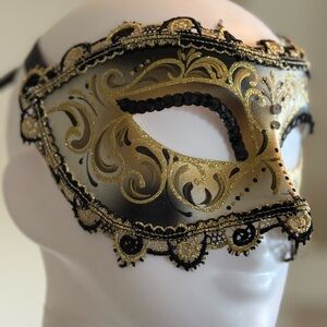 Hand Painted Made in Italy Elegant Black and Gold Masquerade Mask